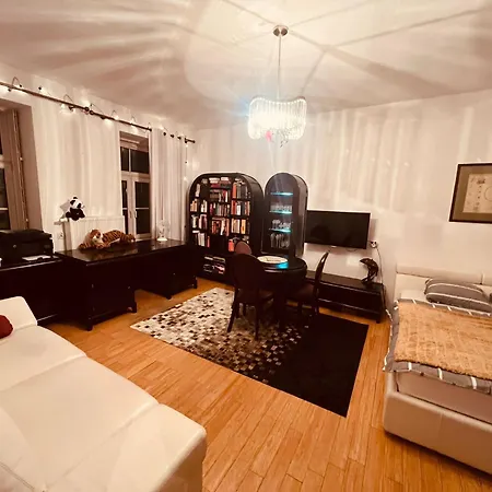 Cozy Flat Centrum Of * Varşova
